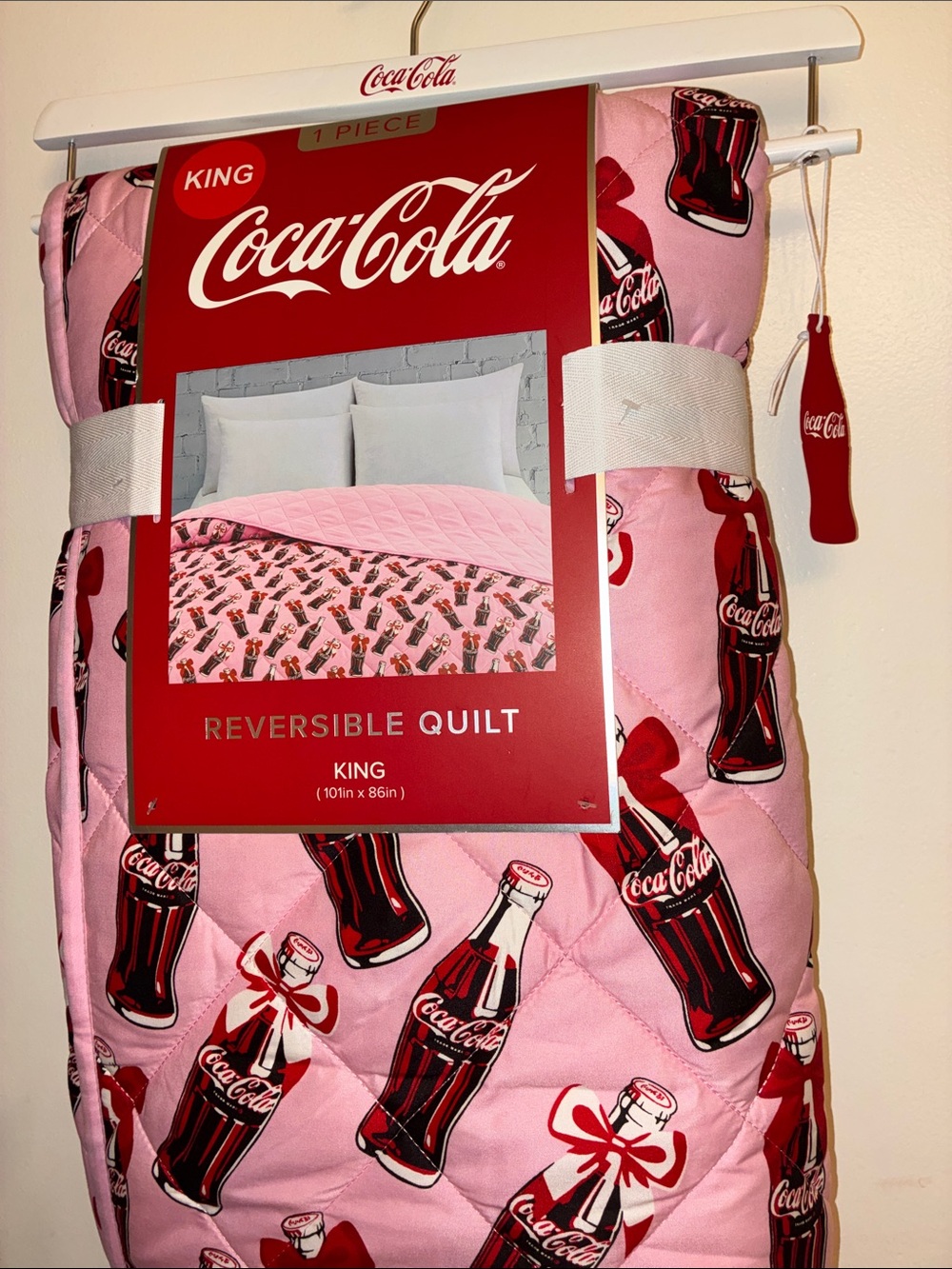 King Coca Cola Pink reversible quilt